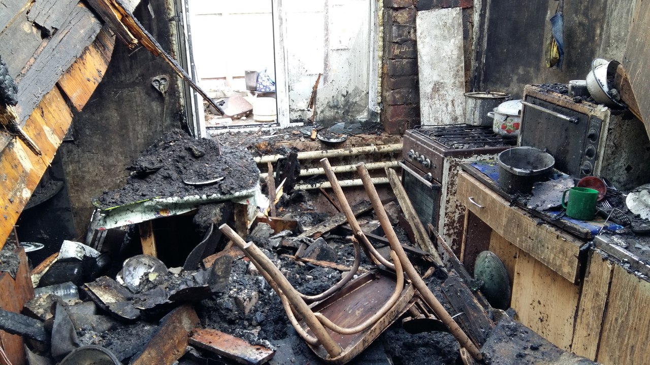 В Унечском районе спасли мужчину из горящего дома