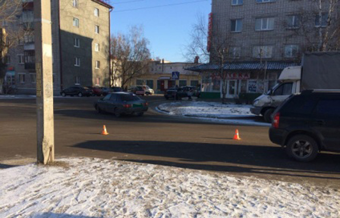 83-летнюю жительницу Брянска накажут за попадание под машину в неположенном месте