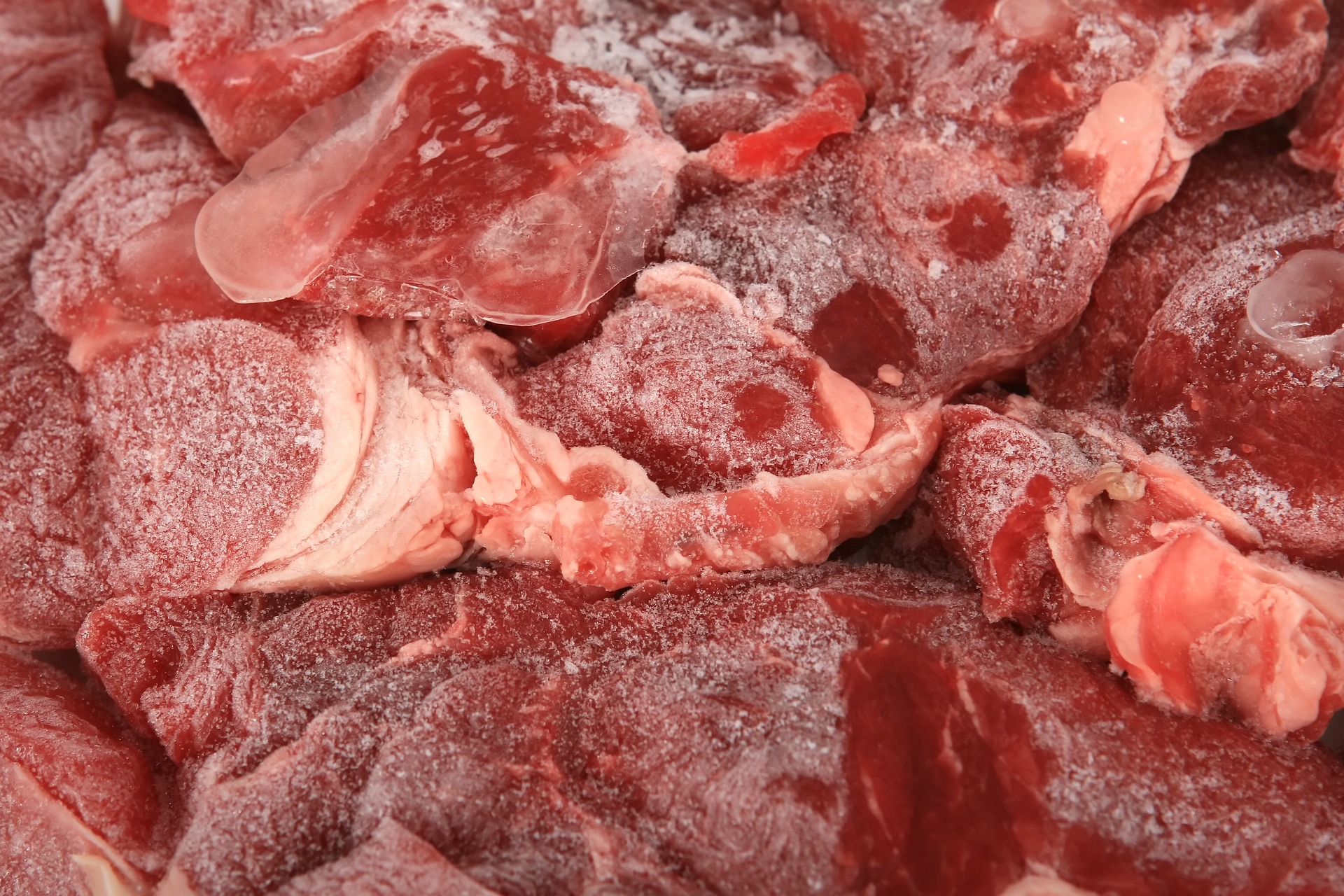 В частном доме под Суземкой нашли четыре центнера переброшенного с Украины мяса