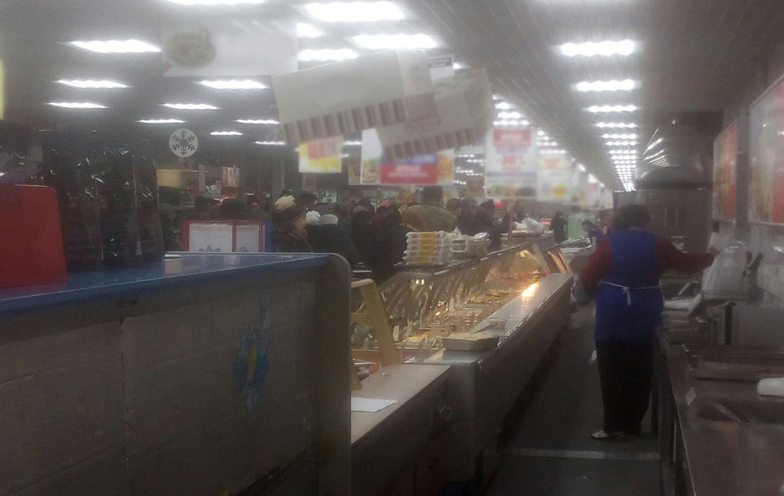 Покупатели подрались из-за дешевого сахара в гипермаркете Брянска