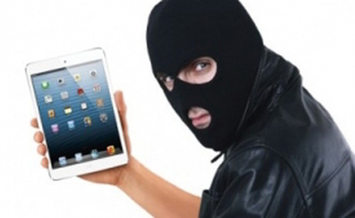 В Навле продавец похищал из своего магазина ноутбуки, планшеты и запчасти