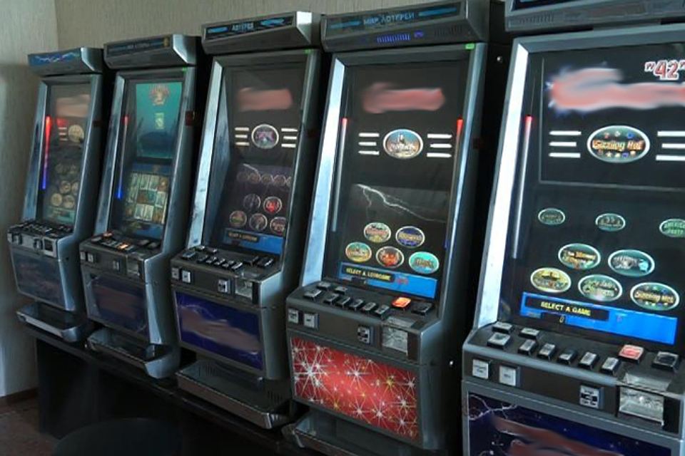 В Бежице и Супонево закрыли три подпольных казино