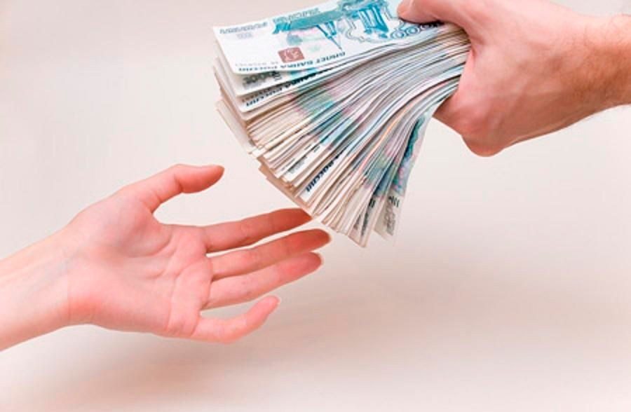 За год жители Брянщины взяли кредитов на 51 миллиард рублей