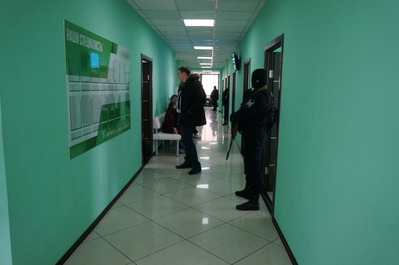 В Брянске задержан главврач частной клиники, лечившей от мнимых заболеваний