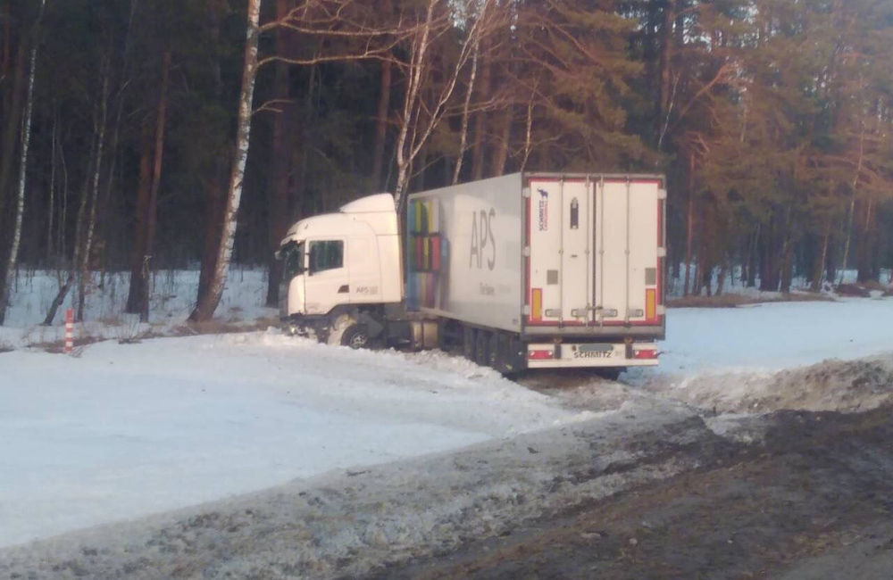 Водитель иномарки покалечился в аварии под Карачевом