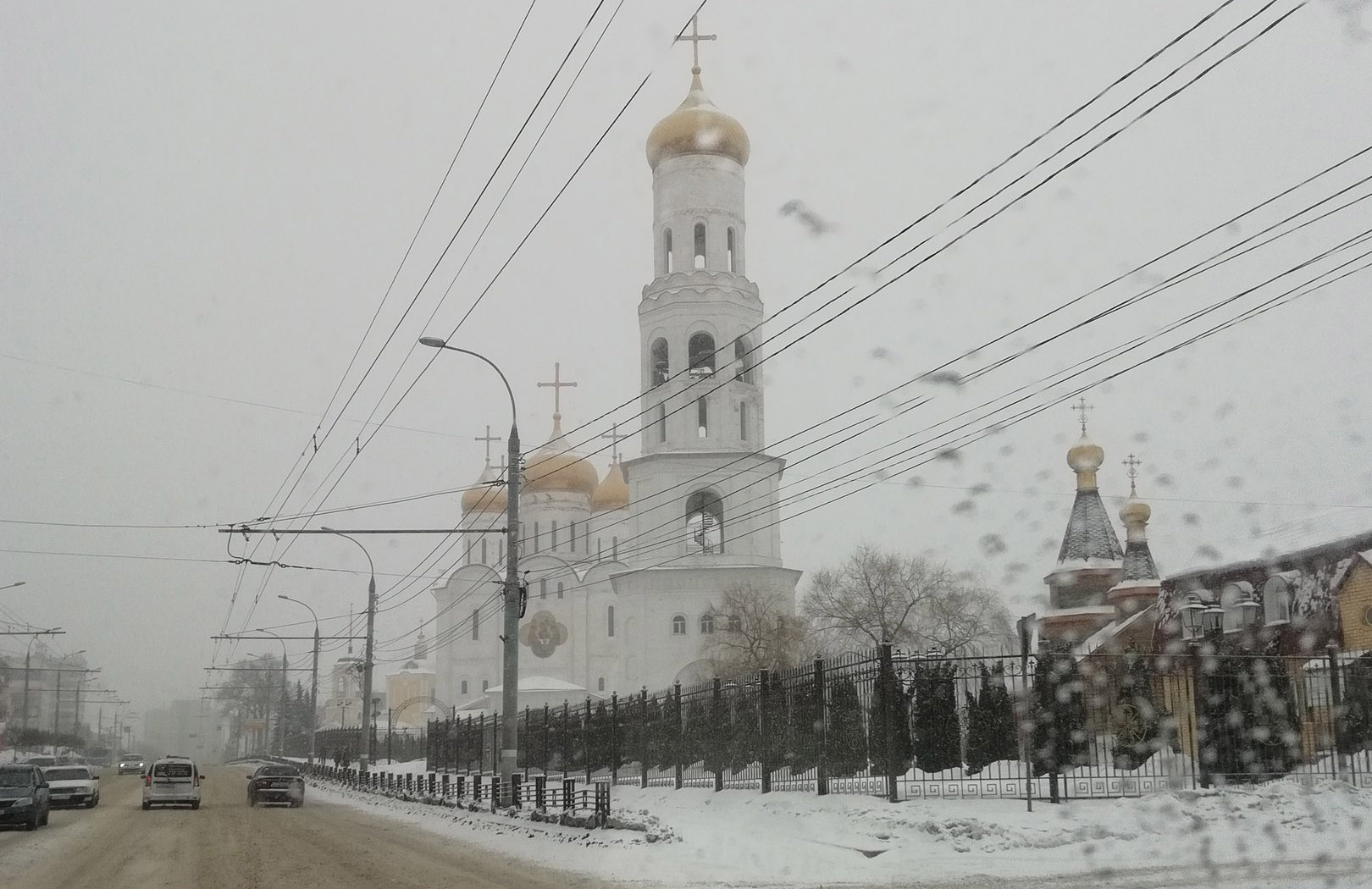 Свежевыпавший снег скорректировал планы дорожников Брянска