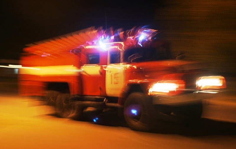 Почепские пожарные за 60 секунд добрались до горящего дома