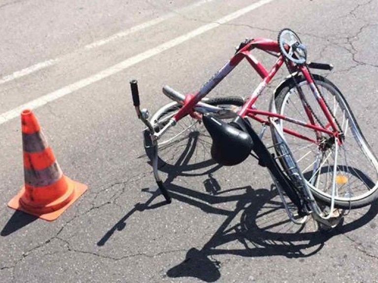 В Сельцо автомобилист сбил 77-летнюю велосипедистку и сбежал