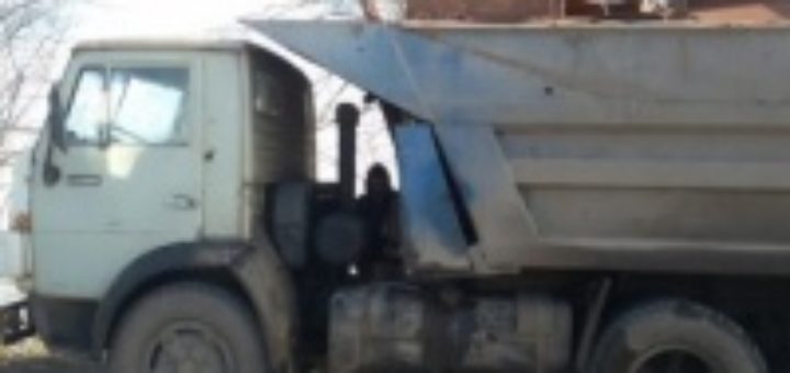 В Суражском районе остановили набитый нелегальным металлоломом грузовик