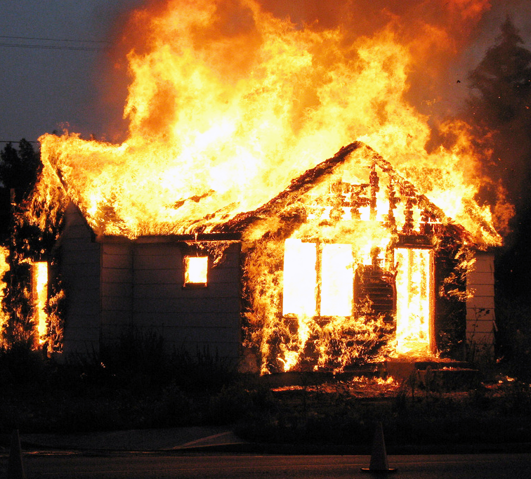 В Выгоничском районе сгорел дом