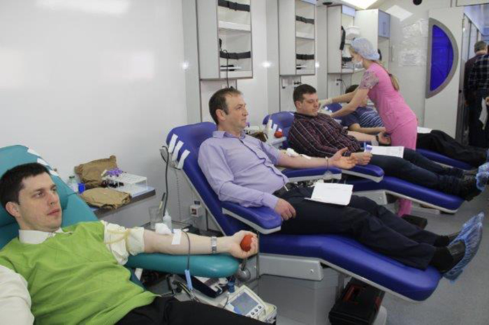 Сотрудники Брянскэнерго сдали 20 литров донорской крови