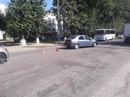 Три пешехода попали под колеса автомобилей в Брянске