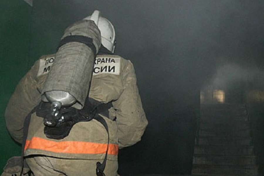 В Брянске во время пожара в квартире погиб мужчина
