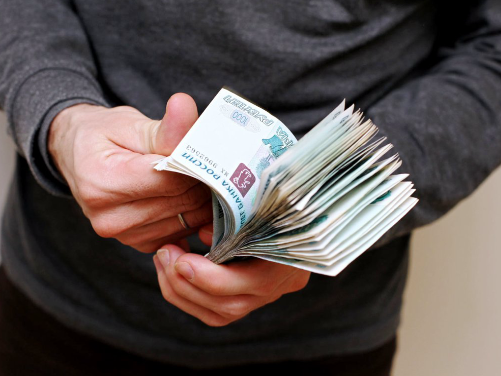 Житель Новозыбковского района вернет государству деньги за жилищное мошенничество