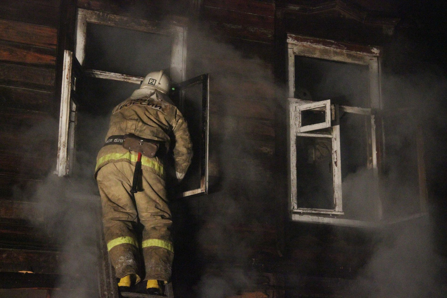 В Трубчевском районе при пожаре в частном доме погиб мужчина