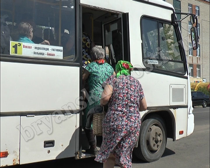 В Новозыбкове по просьбе жителей поменяют расписание автобусов до дач