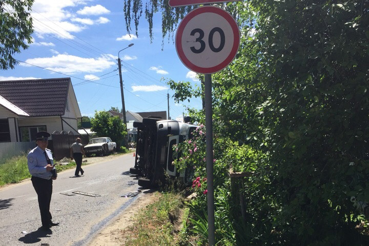 Пять человек пострадали в дорожной аварии с участием маршрутки в Брянске