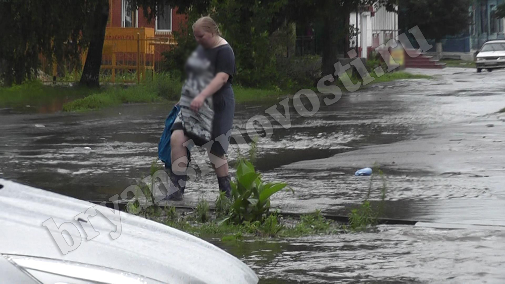 Сильнейший ливень затопил Новозыбков