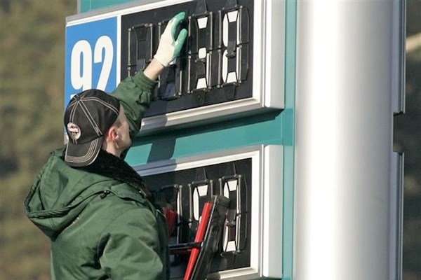 В Брянской области с начала года бензин подорожал на 13 процентов