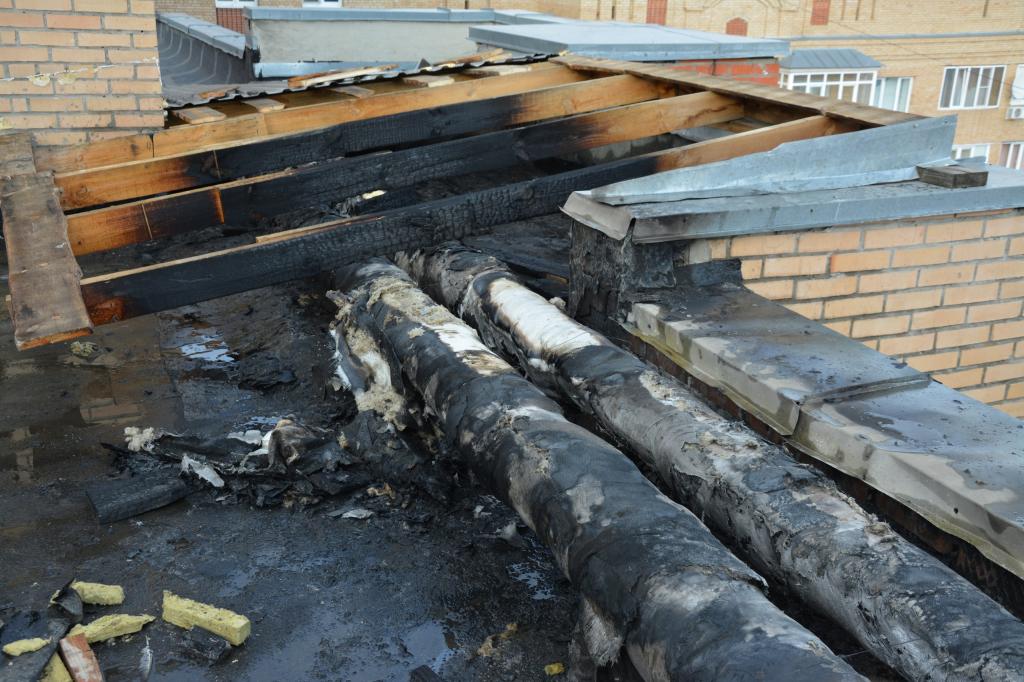 В Брянске ремонт многоэтажки обернулся пожаром