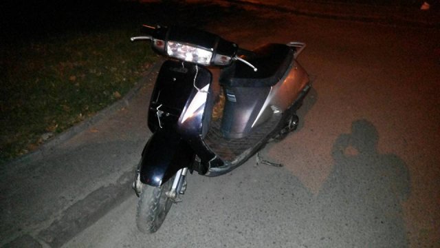В Новозыбкове ночью украли скутер