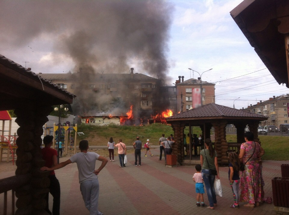 В Бежице сгорело недостроенное здание