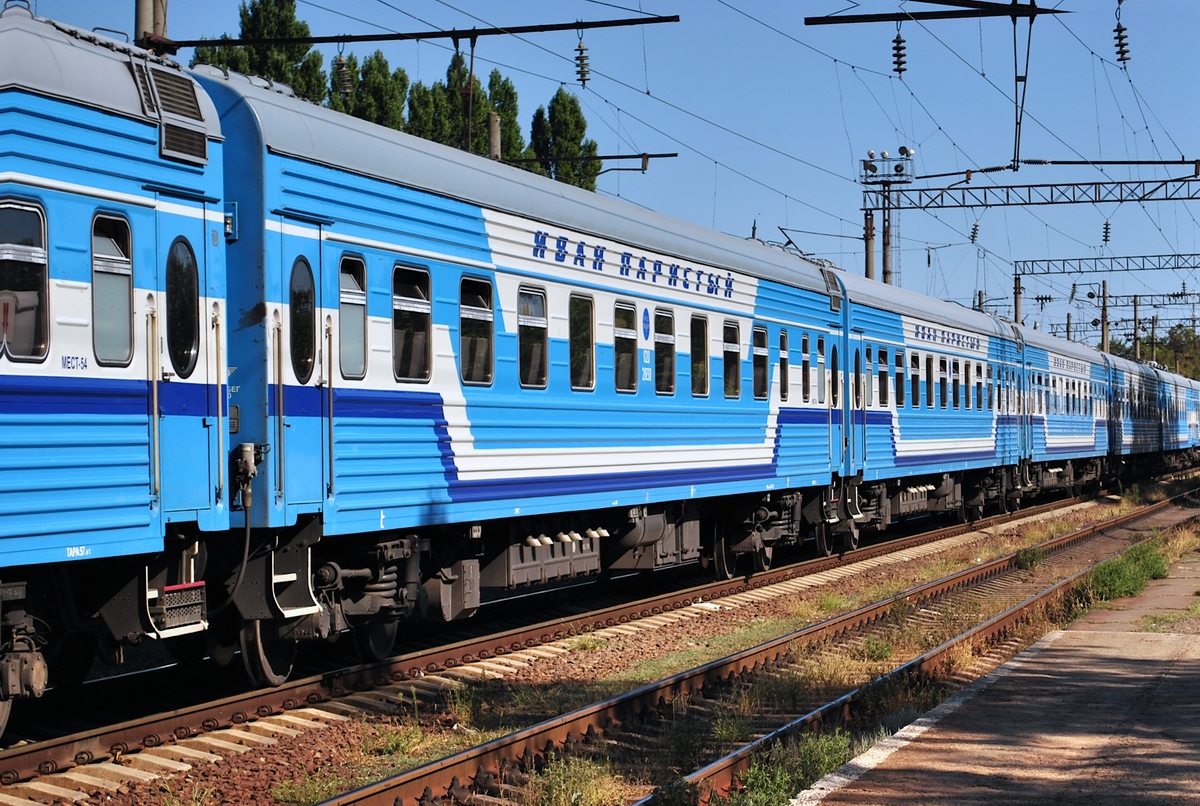 РЖД отменяет фирменный поезд из Брянска в Москву