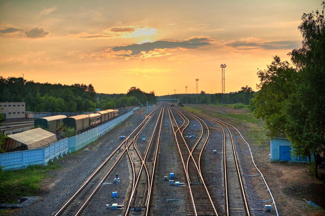 По территории Брянской области проходит шесть главных железнодорожных линий