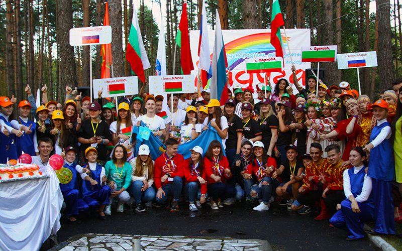 Юбилейная «Радуга» соберет на брянской земле ребят из Болгарии, Литвы, Латвии, Белоруссии и Молдавии