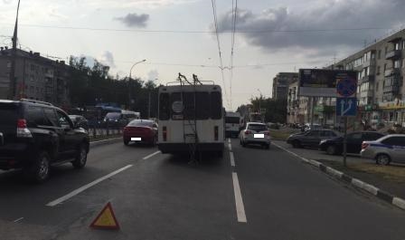 В Брянске столкнулись автобус с троллейбусом