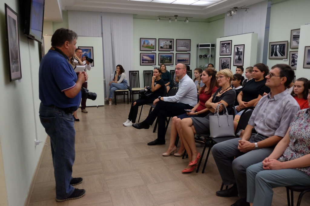 «Регион 32» представили брянские фотохудожники в Белгороде