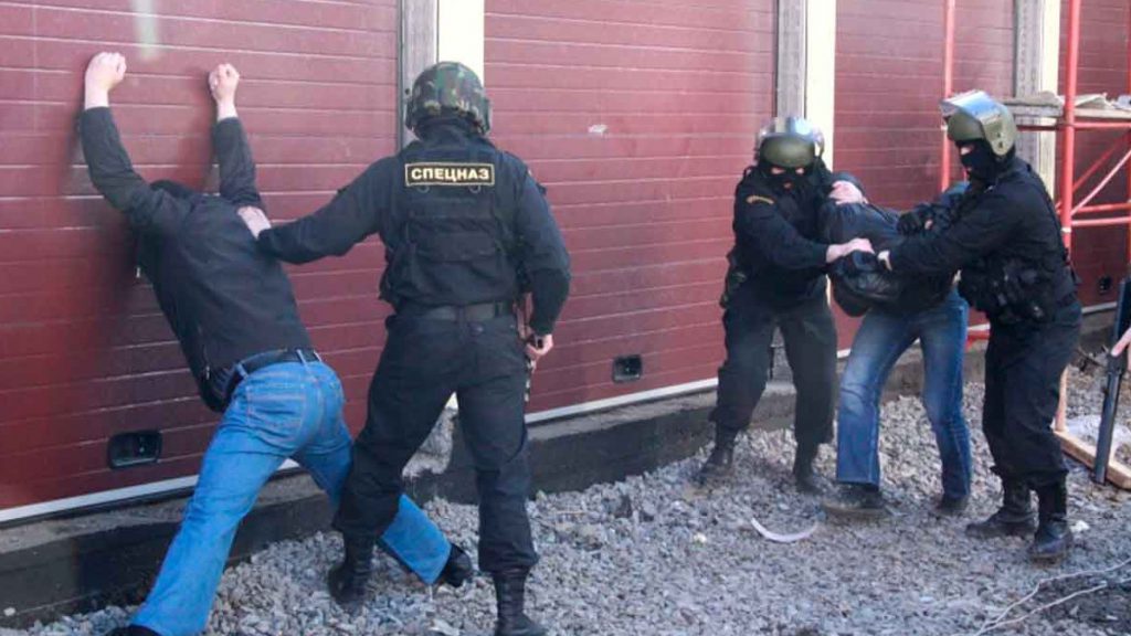 В Брянске студенты местных вузов входили в банду наркодельцов