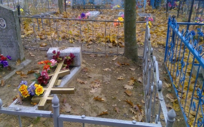 В Дубровке по горячим следам задержали кладбищенского вандала