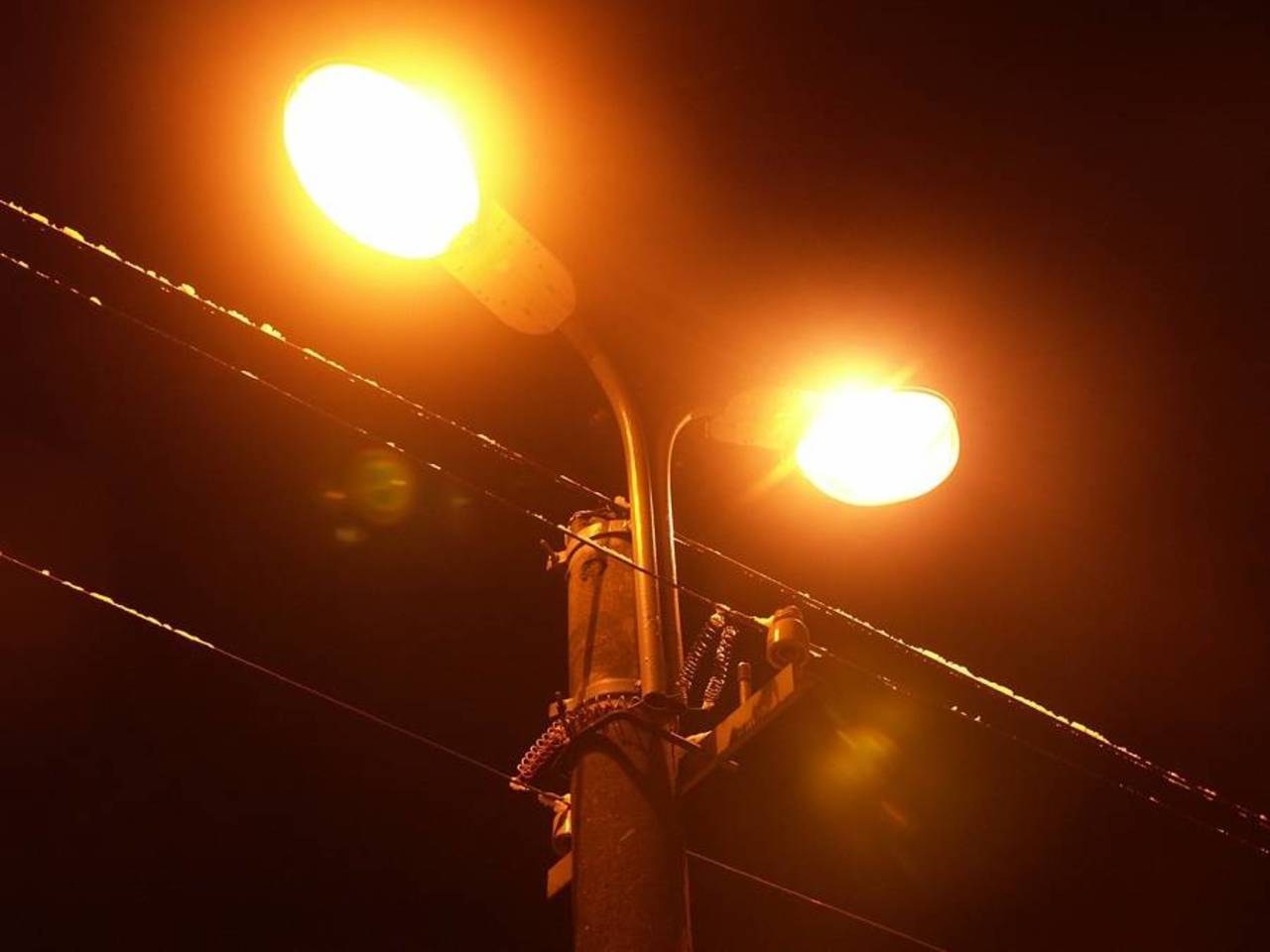 Брянские чиновники рапортуют об улучшении уличного освещения, а жители пока не видят перемен