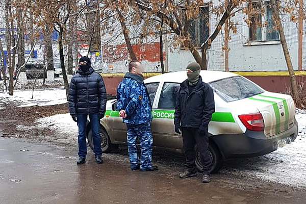 В Брянске за взятку задержан сотрудник уголовно-исполнительной инспекции