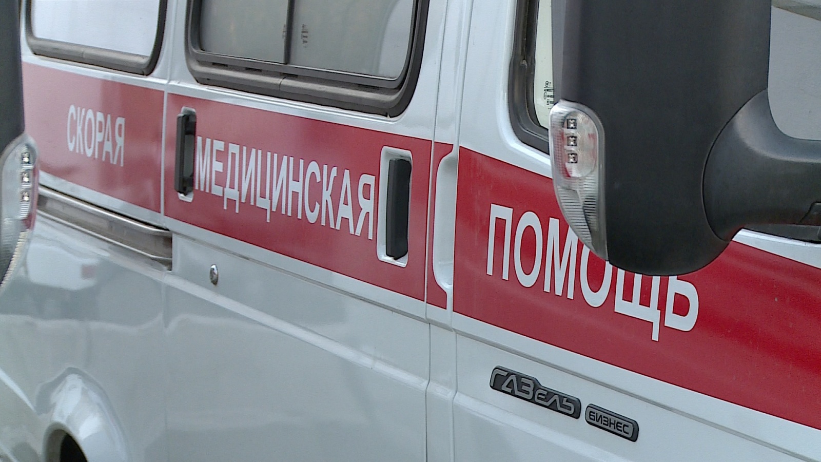 Под Брасово «Шкода» влетела под «Камаз»: водитель госпитализирован