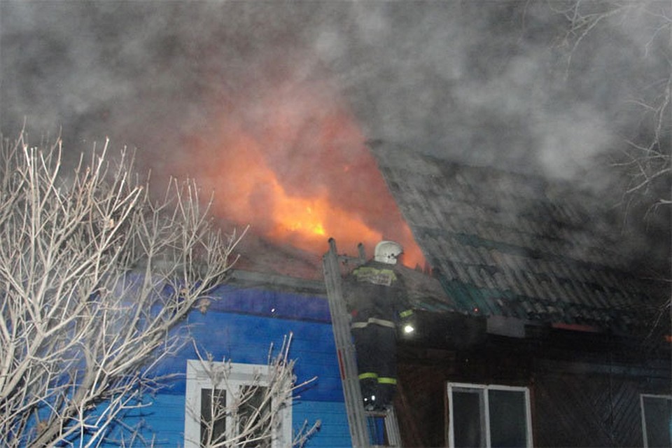 В Мглинском районе сегодня ночью сгорел жилой дом