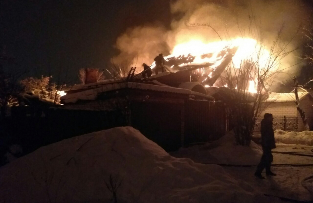 Семья из Клинцов оказалась на пепелище накануне Нового года