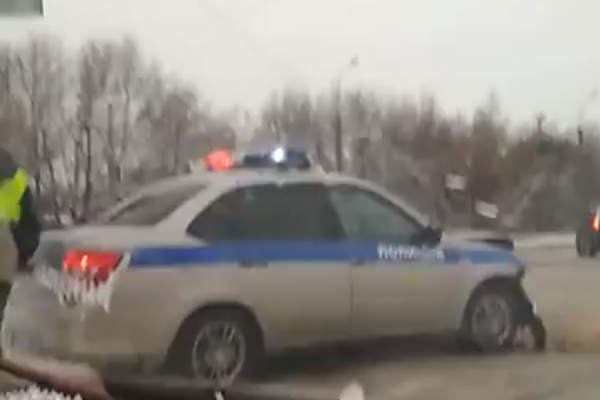 В Брянске произошла авария с участием полицейского автомобиля