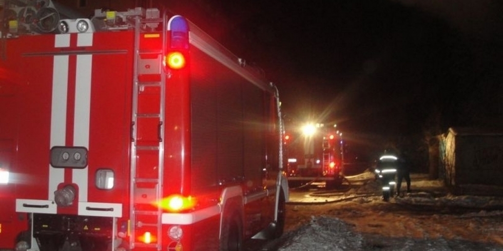 В Брянской области в пожарах один человек погиб, еще одного удалось спасти