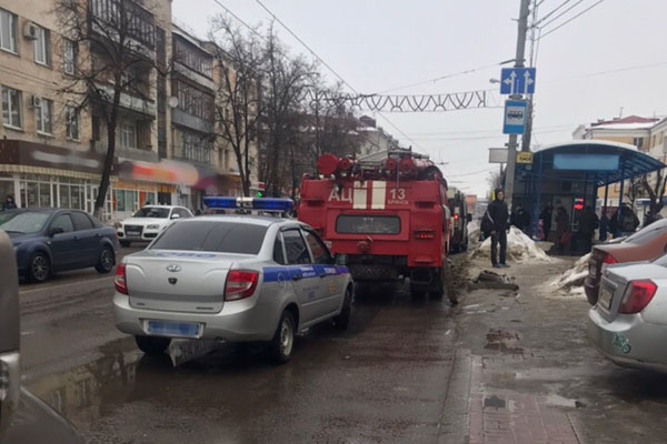 В Брянске продолжается волна эвакуаций в связи с сообщениями о минированиях