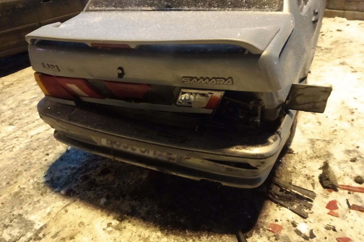 В ночном Брянске неизвестные разбили чужой автомобиль