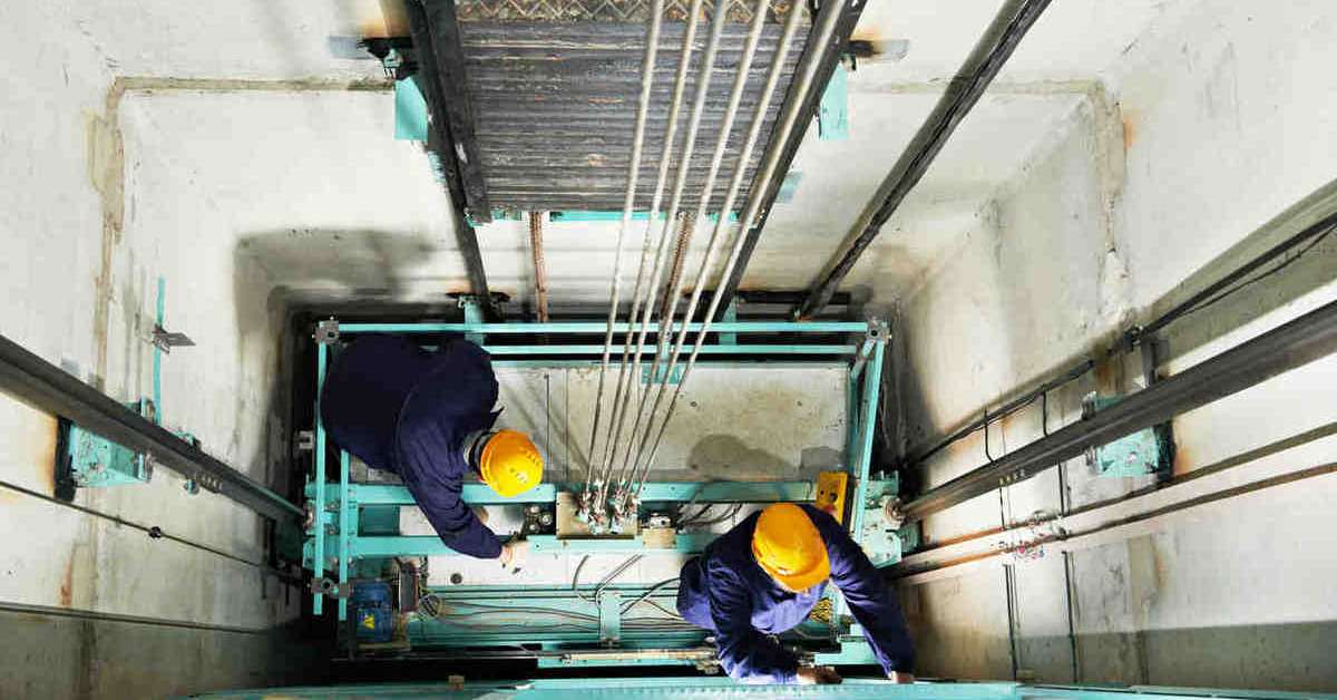В Брянской области планируют приступить к ремонту лифтового оборудования в медучреждениях
