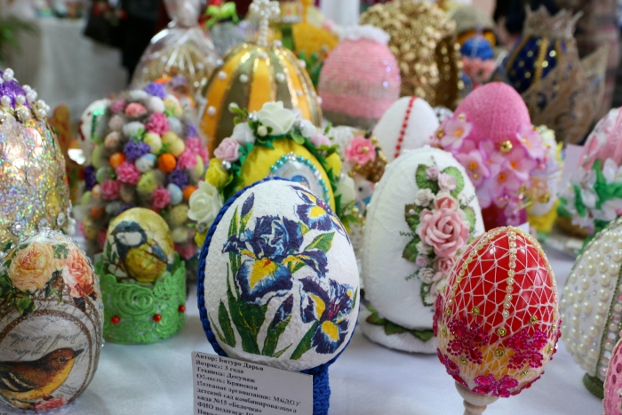 Клинцы принимают региональный этап выставки «Пасхальное яйцо – 2019»