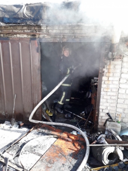 В Бежицком районе Брянска выгорел частный гараж