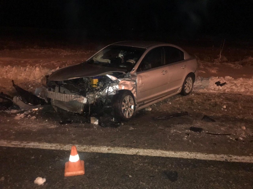 Под Почепом «семерка» протаранила Mazda 3: ранены трое