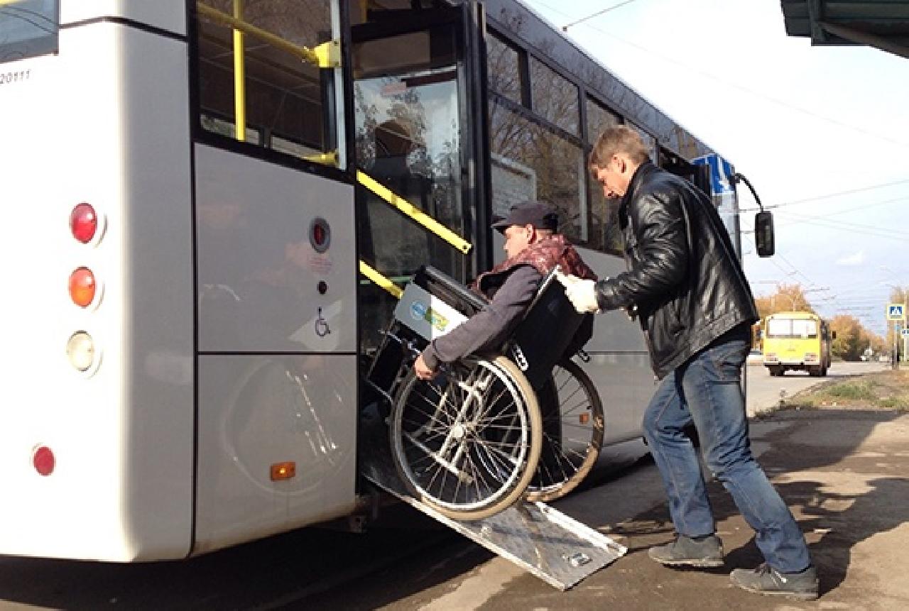 В Брянске инвалиды добиваются свободного доступа в маршрутки