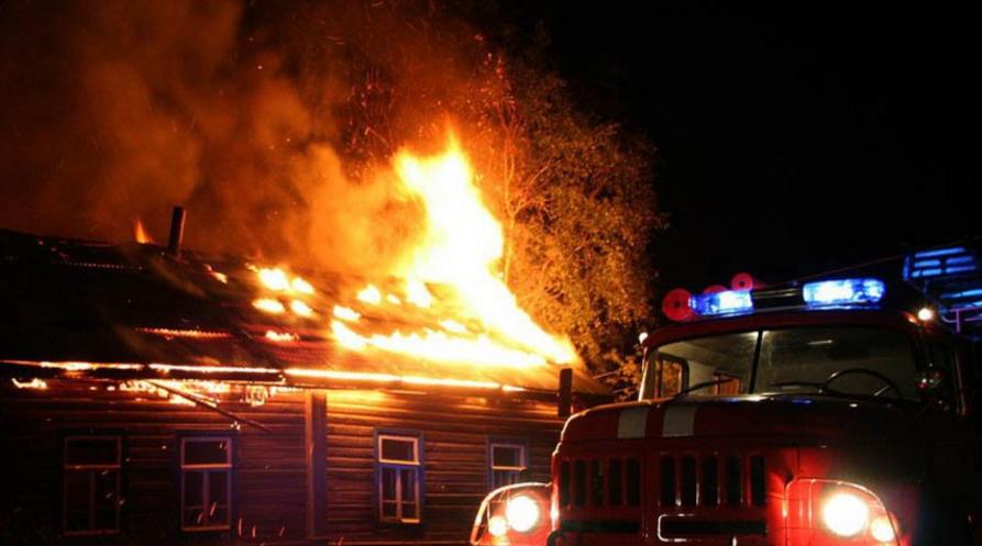 Минувшей ночью в Красногорском районе сгорел жилой дом