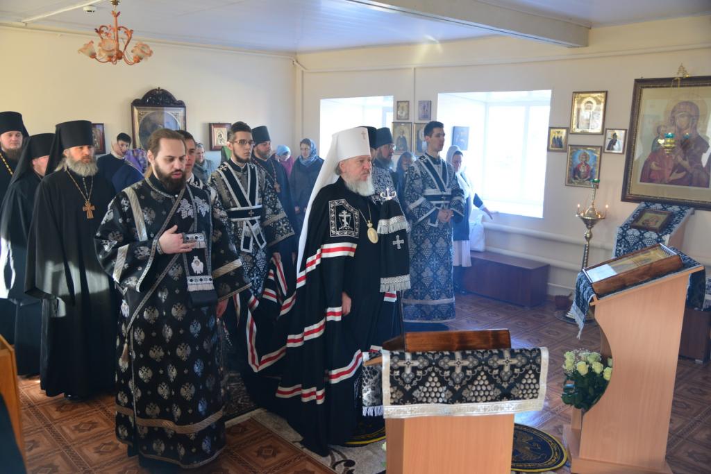 В Севском женском монастыре впервые за сто лет прошло богослужение