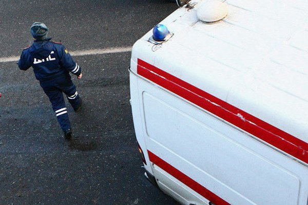 В Климовском районе водитель, врезавшийся в дерево, доставлен в больницу